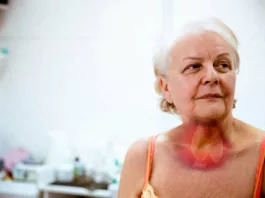 Image of an old lady suffering from Hashimoto's Thyroiditis