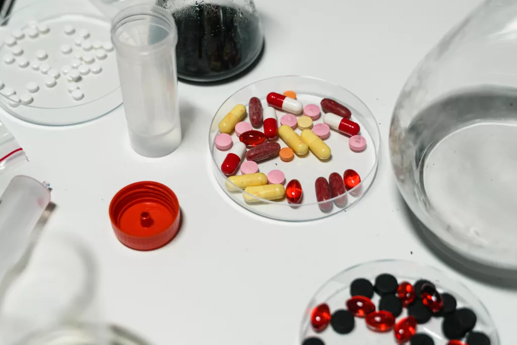Image of different types of medicines 
