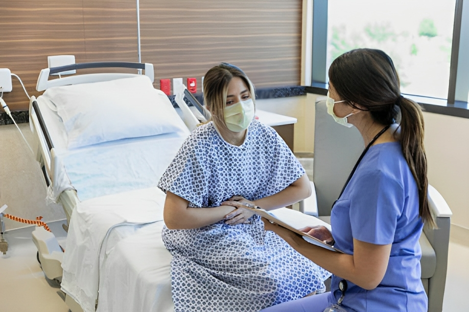 Medic Examining the patient with Cervical insufficiency