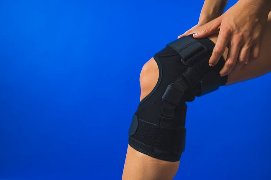 Use of knee immobilizer to avoid further injury in osteochondritis dissecans